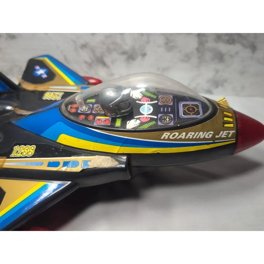 VINTAGE 80'S ROARING JET BATTERY OPERATED TOY PLANE Lights & Sound WORKS 13